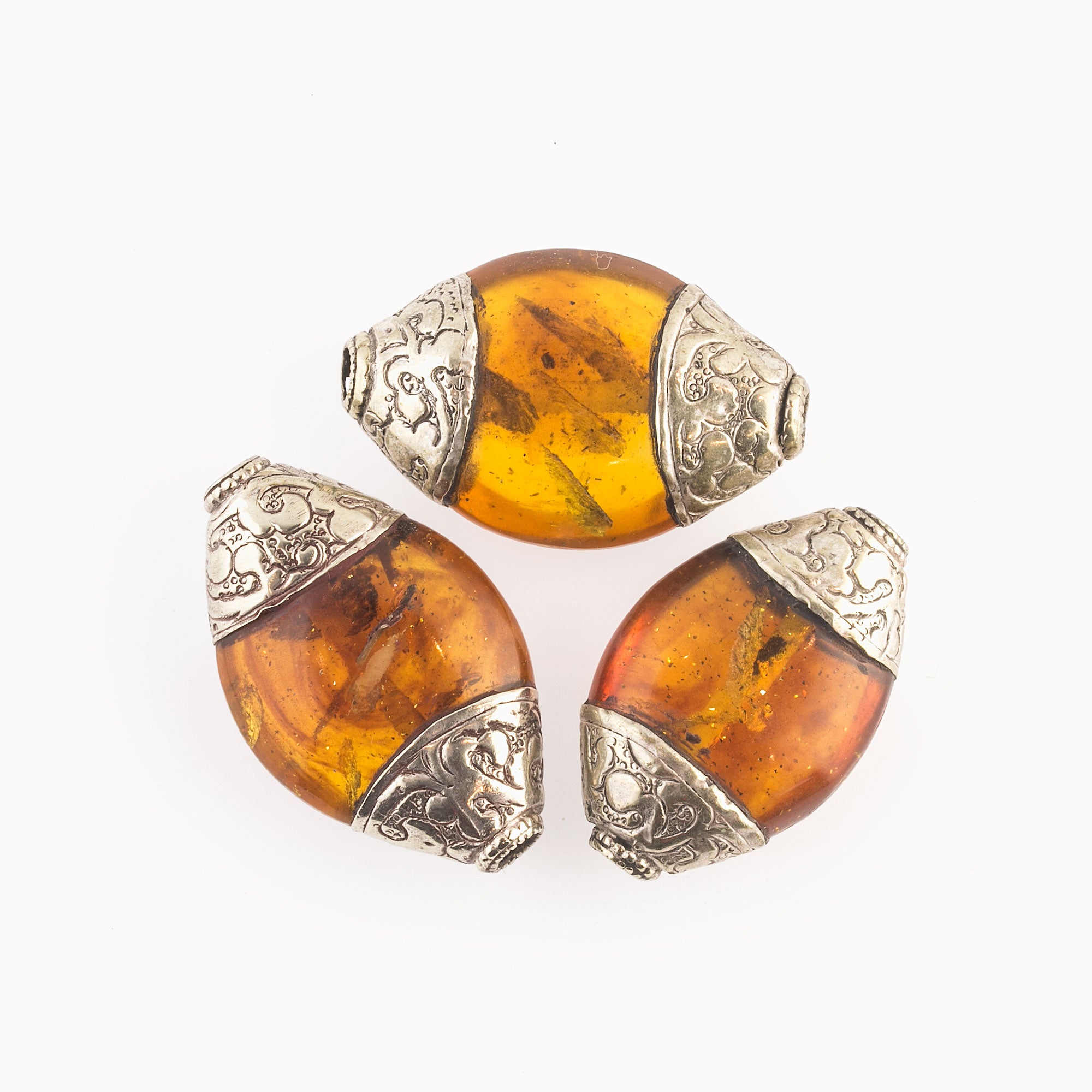 Vintage Tibetan Amber resin oval bead with coin silver bead caps. 46x2 –  Earthly Adornments