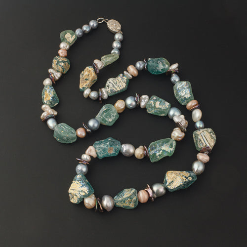 Ancient Roman era iridescent Bactrian glass and pearl necklace. nlbd2201